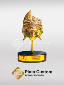 plakat toyota poso, plakat toyota, plakat penghargaan, plakat kuningan, plakat logam, plakat timah, plakat corporate, plakat mitsubishi, plakat honda, plakat penghargaan toyota, souvenir toyota