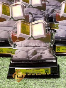 plakat papua, plakat kenang kenangan, plakat pemerintahan, plakat pemerintahan papua, plakat papua barat, plakat resin, jual plakat resin, souvenir resin, souvenir pemerintahan, souvenir bandung, souvenir premium, plakat dinas, plakat reisn premium, plakat resin jakarta, jual plakat resin, plakat bandung, rajaplakat bandung, piala custom, plakat custom, souvenir premium