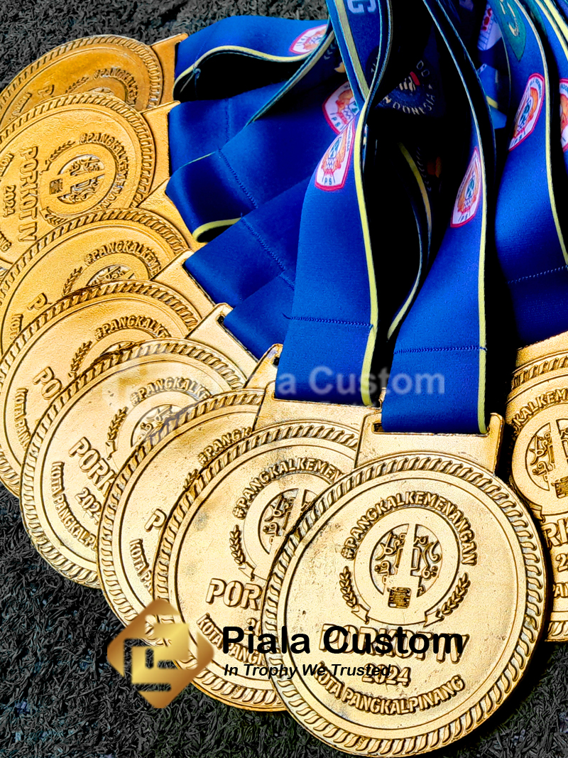 medali Porkot, medali logam Porkot, medali lomba Porkot, medali kejuaraan Porkot, medali bahan logam, medali logam olahraga, medali turnamen kota, medali atlet Porkot, medali juara Porkot, medali custom logam, medali sport event, medali resmi Porkot, medali pertandingan olahraga kota, medali logam eksklusif, medali kompetisi olahraga, medali logam, medali custom, medali custom bandung, medali perak, jual medali, contoh medali, medali kejuaraan, contoh medali kejuaraan, desain medali, raja plakat bandung, souvenir premium, piala custom