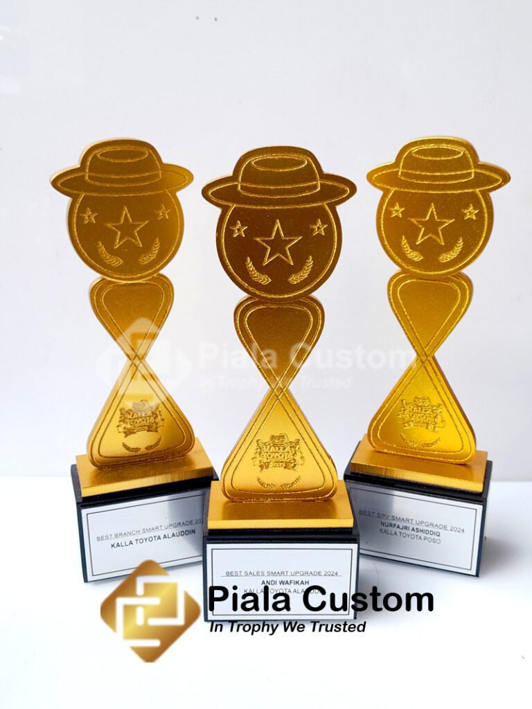 piala kalla toyota 4, piala kalla toyota, piala toyota kalla, piala kalla toyota award, piala penghargaan kalla toyota, piala juara kalla toyota, piala event kalla toyota, piala perusahaan kalla toyota, piala dealer toyota kalla, piala kalla toyota custom, piala kalla toyota resin, piala kalla toyota logam, piala kalla toyota akrilik, piala kalla toyota souvenir, piala akrilik, piala akrilik custom, piala akrilik murah, harga piala akrilik, pesan piala akrilik, bikin piala akrilik, piala akrilik penghargaan, piala akrilik juara, piala akrilik lomba, piala akrilik eksklusif, piala akrilik sekolah, piala akrilik perusahaan, piala penghargaan, piala award, piala apresiasi, piala penghargaan perusahaan, piala penghargaan karyawan, piala penghargaan instansi, piala penghargaan sekolah, piala penghargaan custom, piala penghargaan murah, harga piala penghargaan, pesan piala penghargaan, bikin piala penghargaan