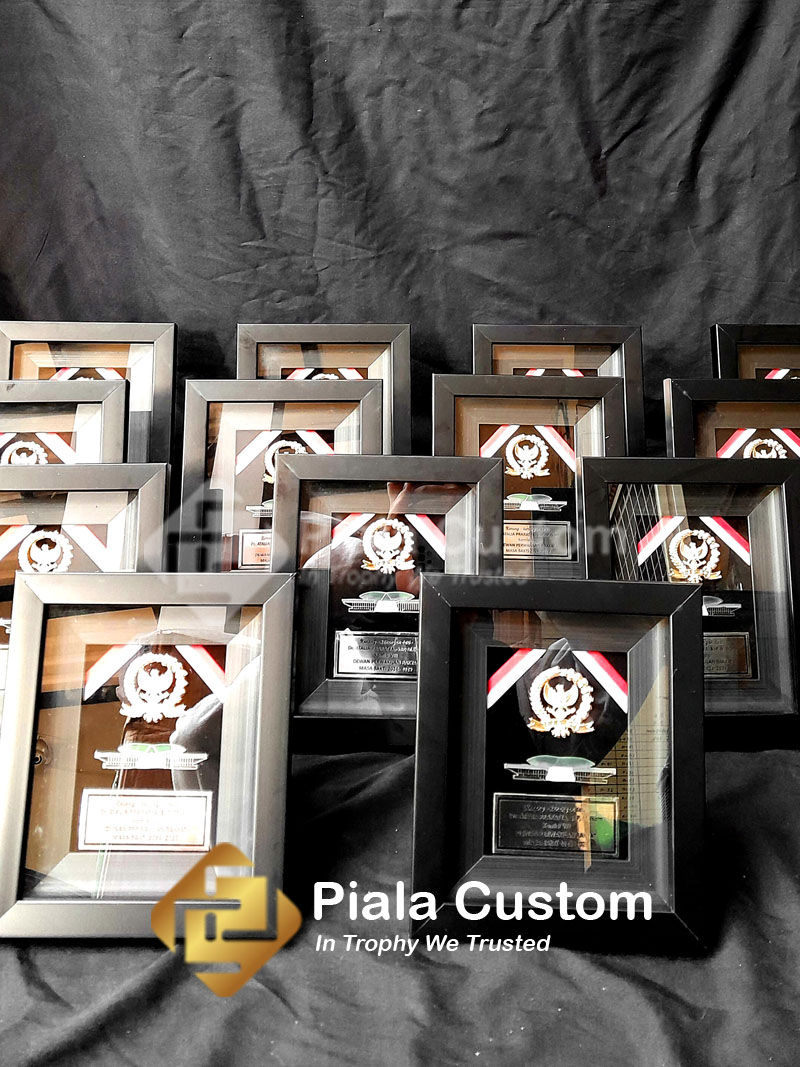 Plakat DPR Athalia